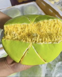 Bánh crepe ngàn lớp sầu riêng