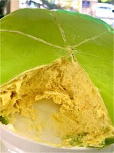 Bánh crepe ngàn lớp sầu riêng