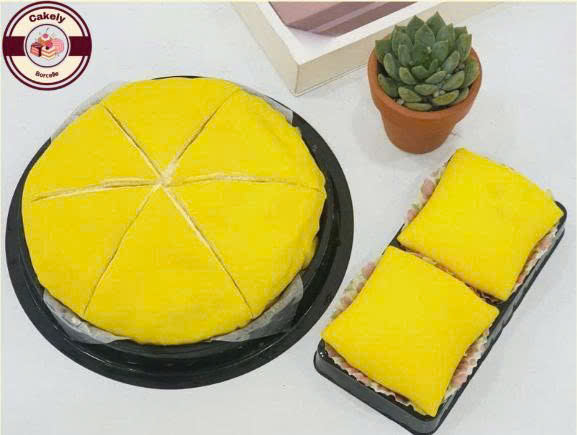 Bánh crepe ngàn lớp sầu riêng