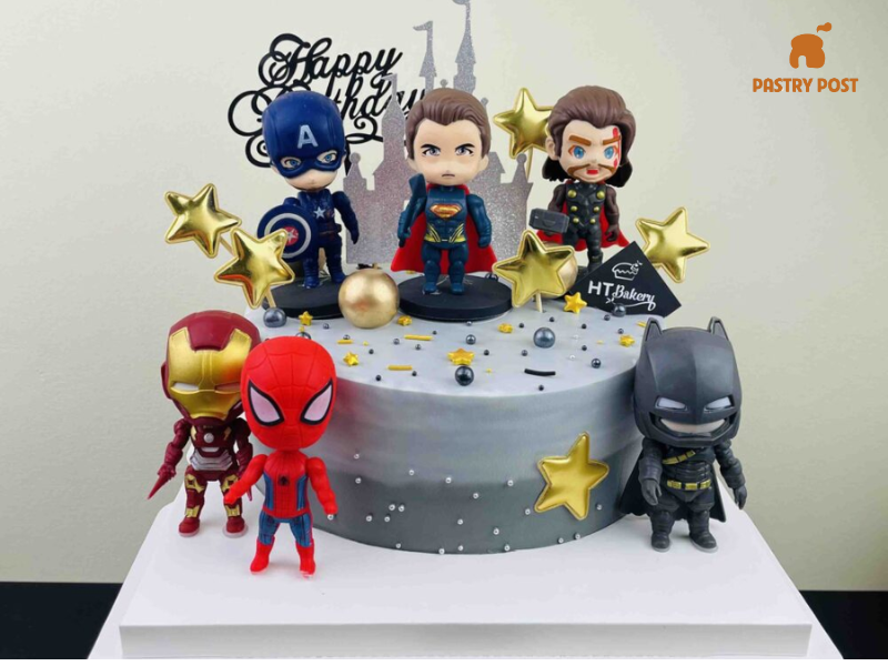 Mẫu bánh sinh nhật cho em trai siêu anh hùng