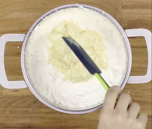 Bánh crepe sầu riêng