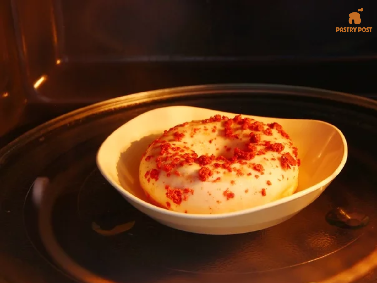 Hâm lại bánh bằng lò vi sóng