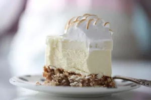 Hình 1 : Bánh mousse sữa chua